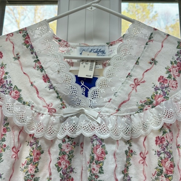 Lanz of Salzburg Vintage Cotton Flannel Nightgown NWT size L Dead stock - Picture 2 of 8